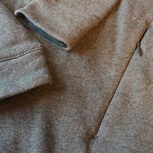 Tops - Awesome LULULEMON Go endeavor open back sweatshirt Tops - Awesome LULULEMON Go endeavor open back sweatshirt